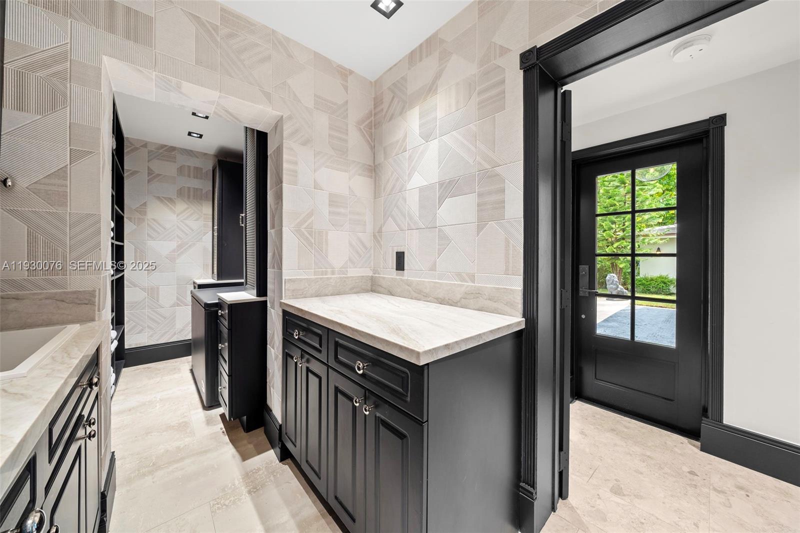 980 Belle Meade Is Dr Miami, FL 33138