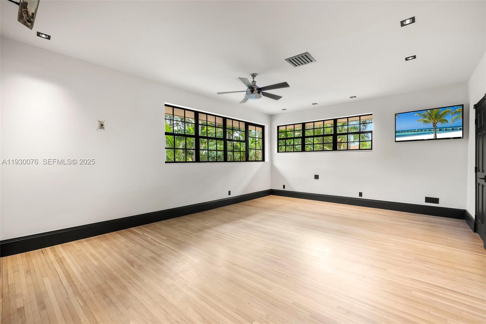 980 Belle Meade Is Dr Miami, FL 33138