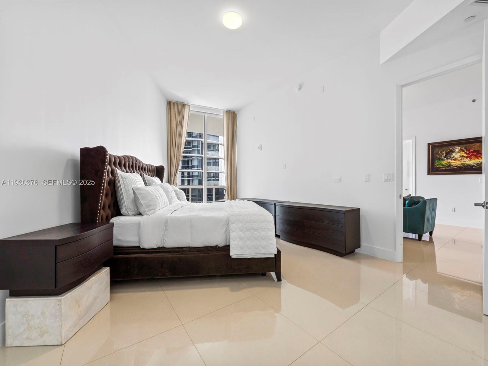 15811 Collins Ave #3707 Sunny Isles Beach, FL 33160