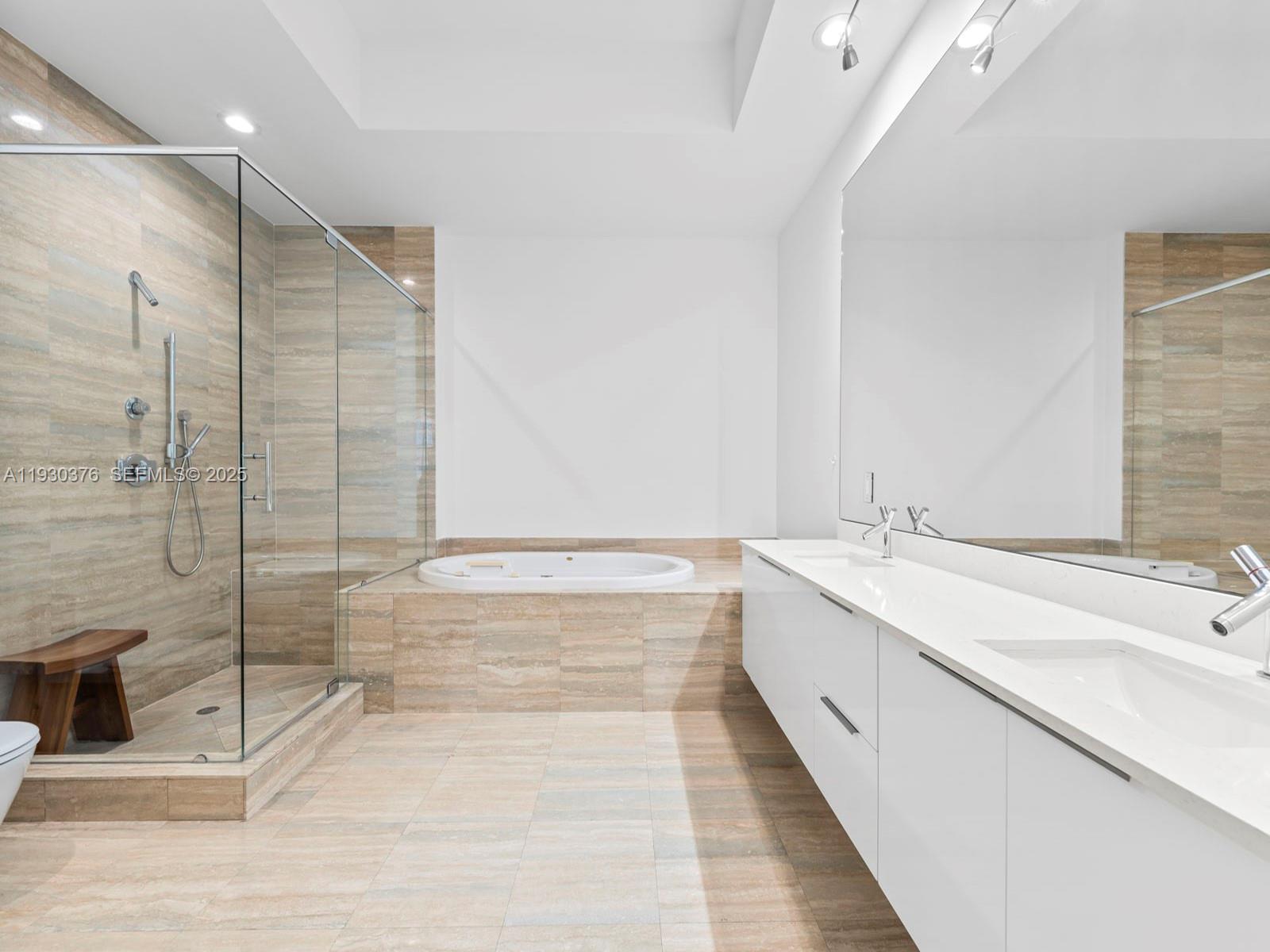 15811 Collins Ave #3707 Sunny Isles Beach, FL 33160