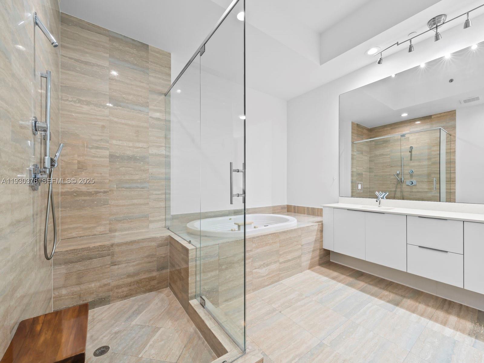 15811 Collins Ave #3707 Sunny Isles Beach, FL 33160