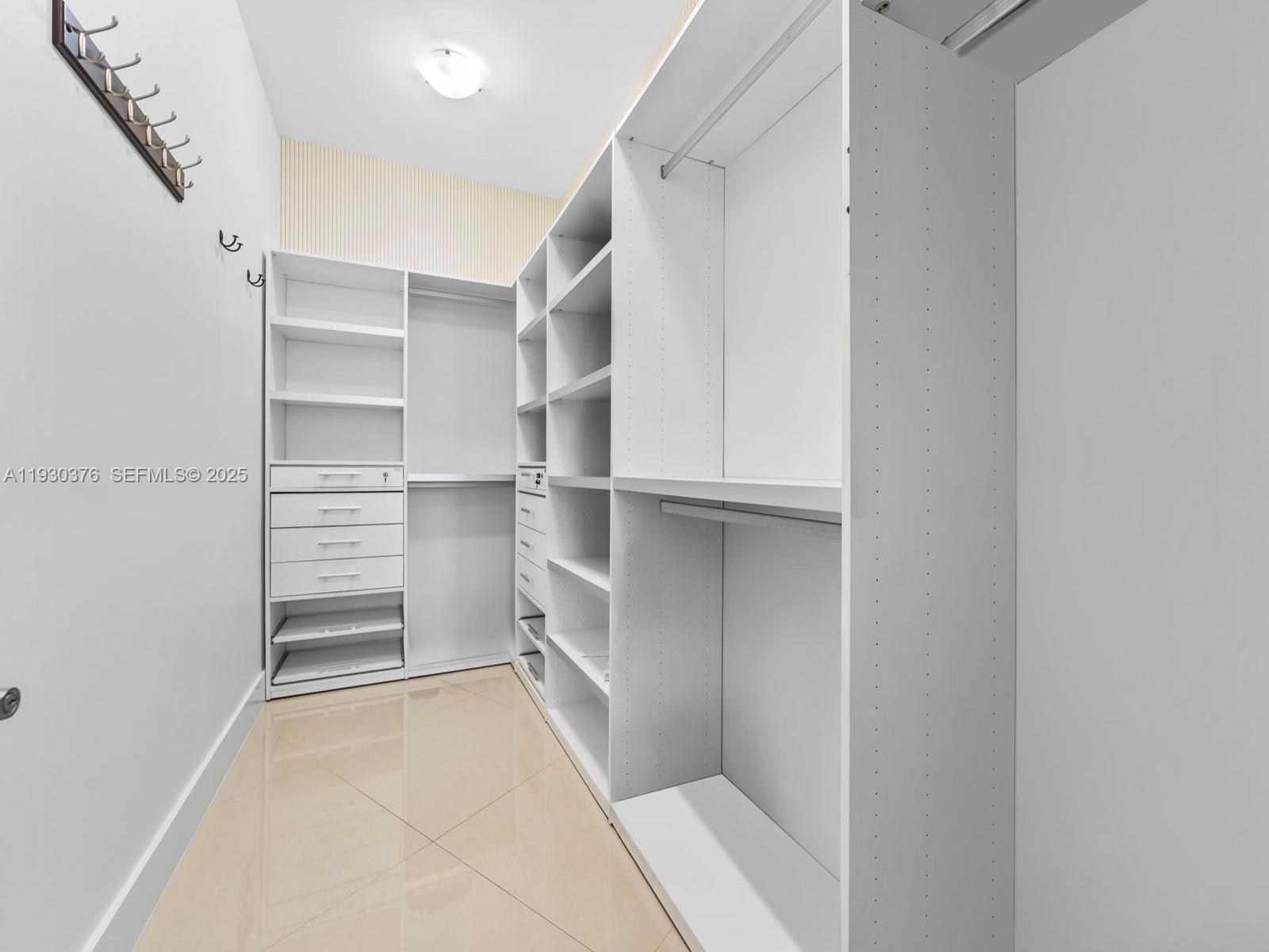 15811 Collins Ave #3707 Sunny Isles Beach, FL 33160