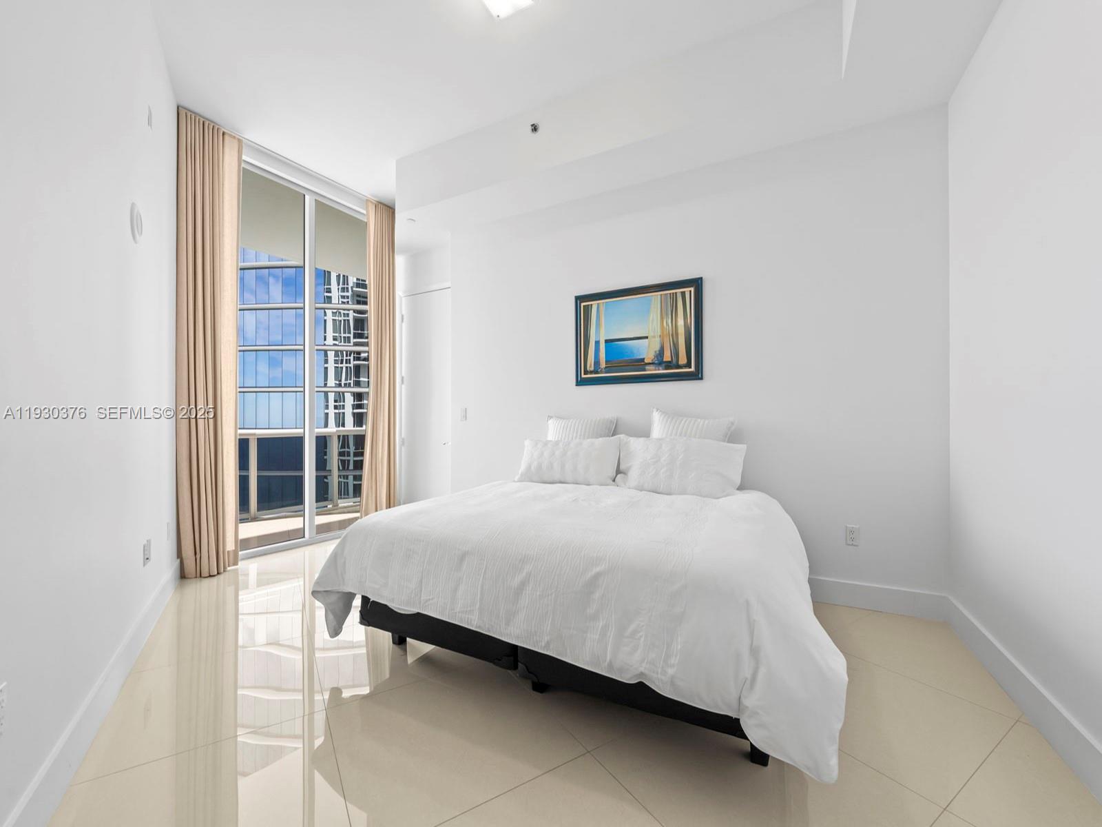 15811 Collins Ave #3707 Sunny Isles Beach, FL 33160