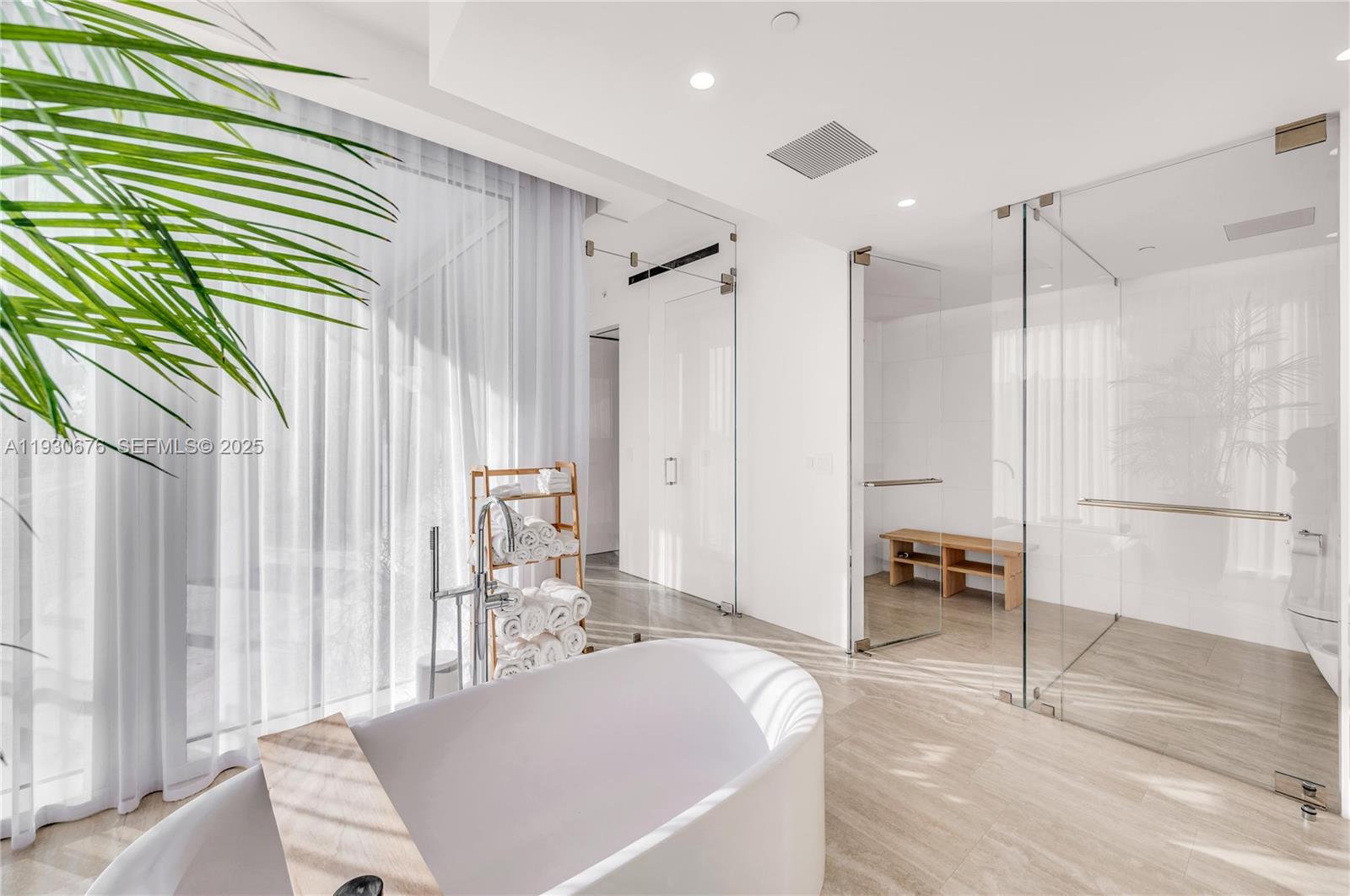 image The Surf Club13