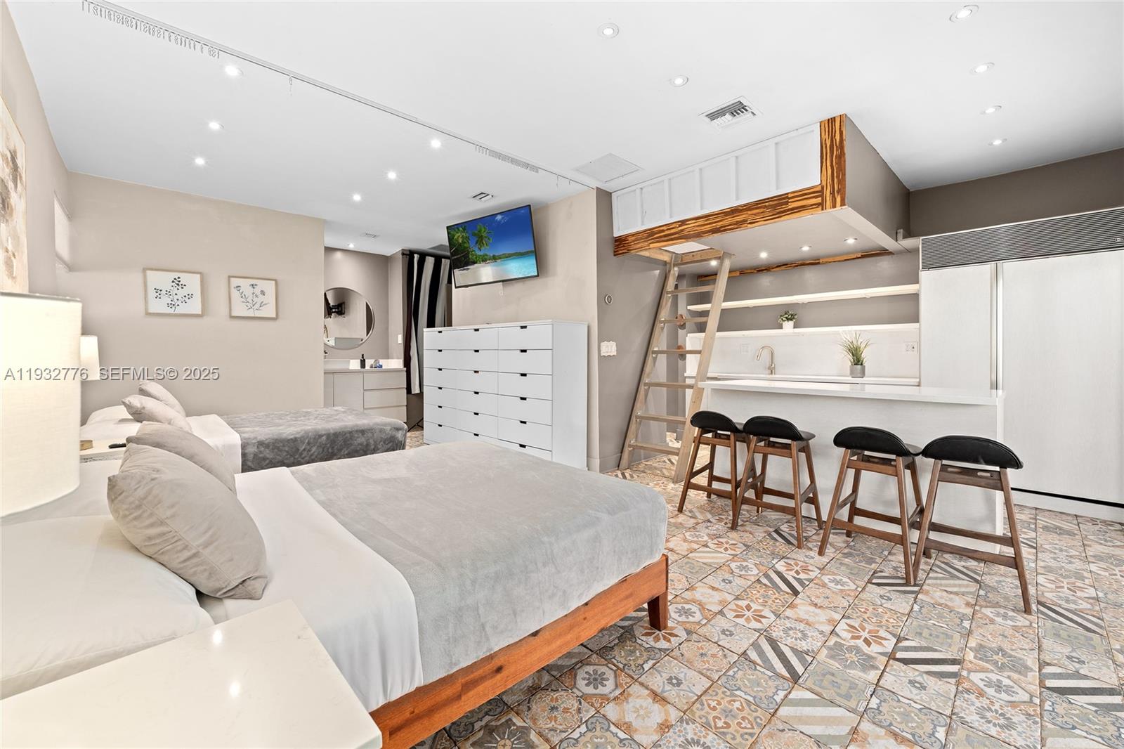 14400 NE 4th Ave Miami, FL 33161