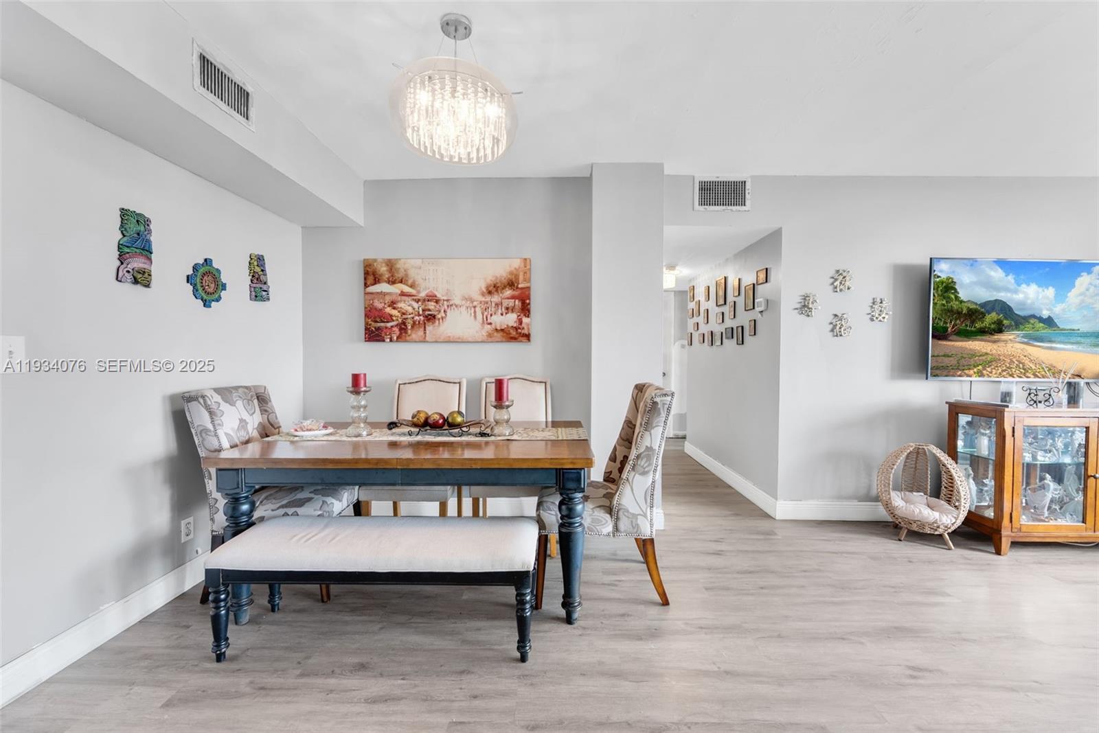 2025 NE 164th St #808