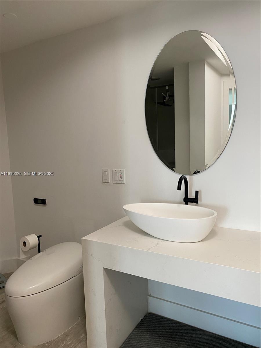 image Blue Diamond17