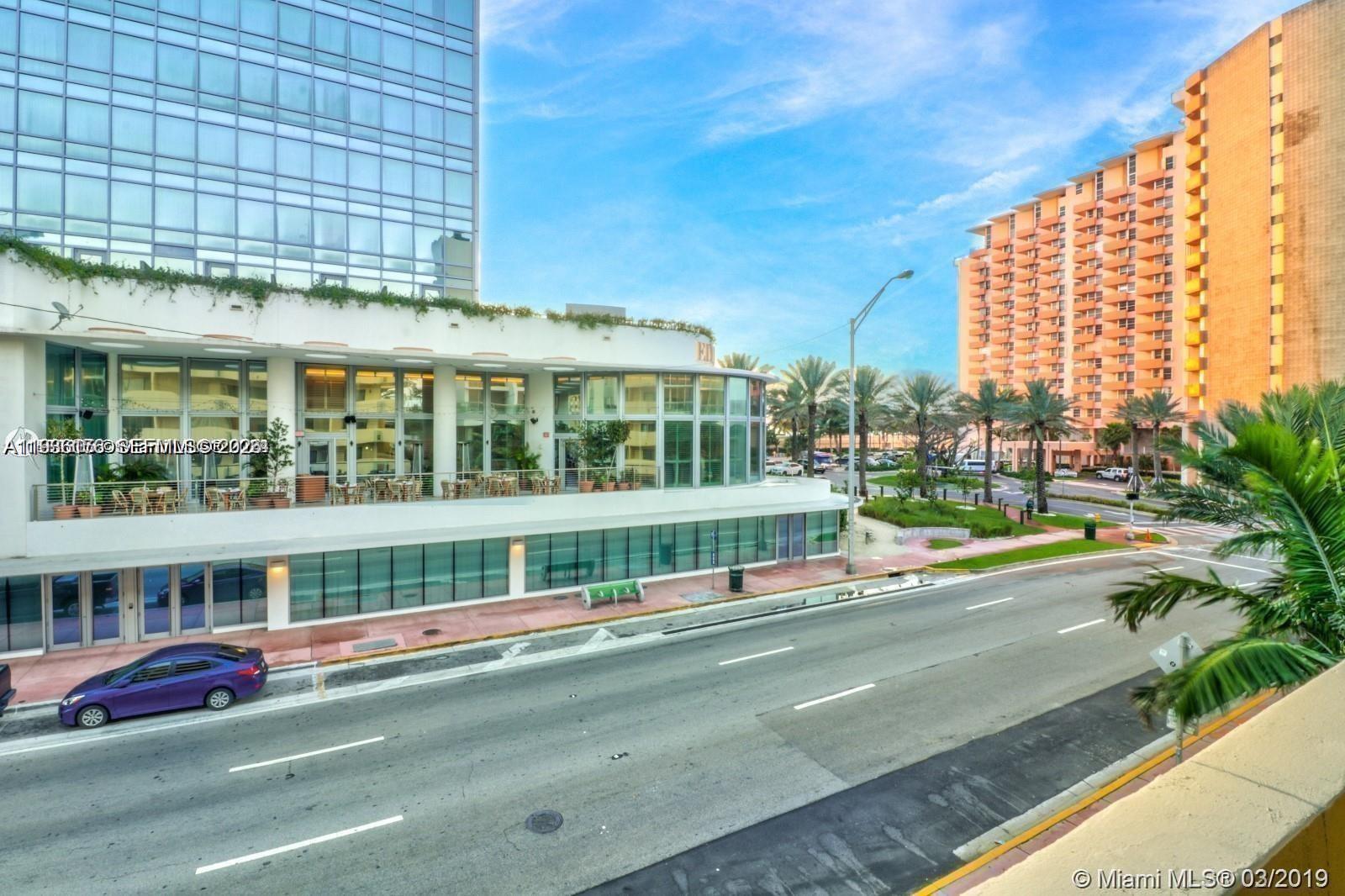 2924 Collins Ave #201