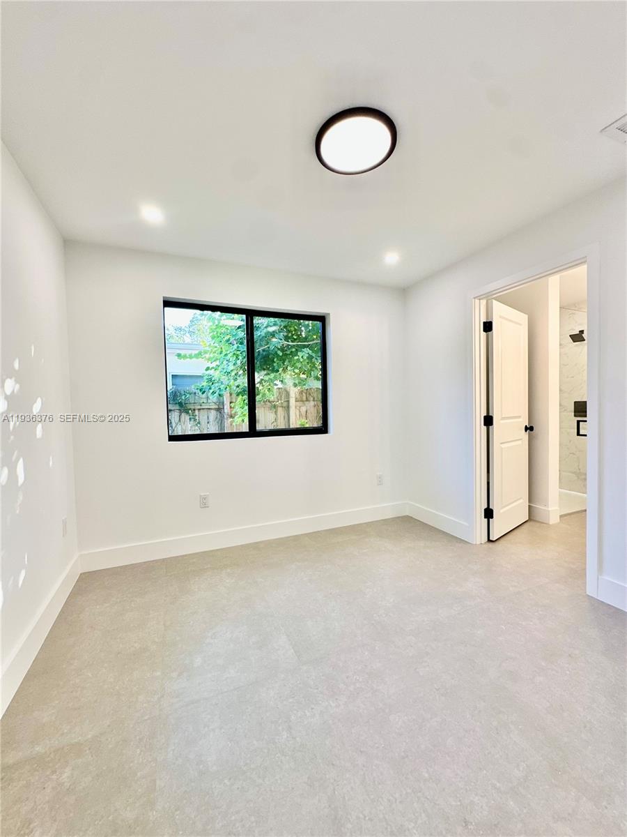 6421 SW 59th Ave South Miami, FL 33143