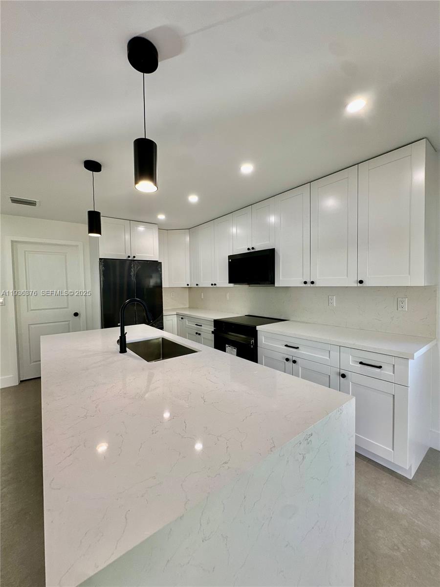 6421 SW 59th Ave South Miami, FL 33143