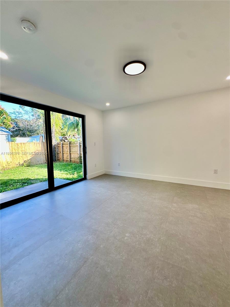 6421 SW 59th Ave South Miami, FL 33143