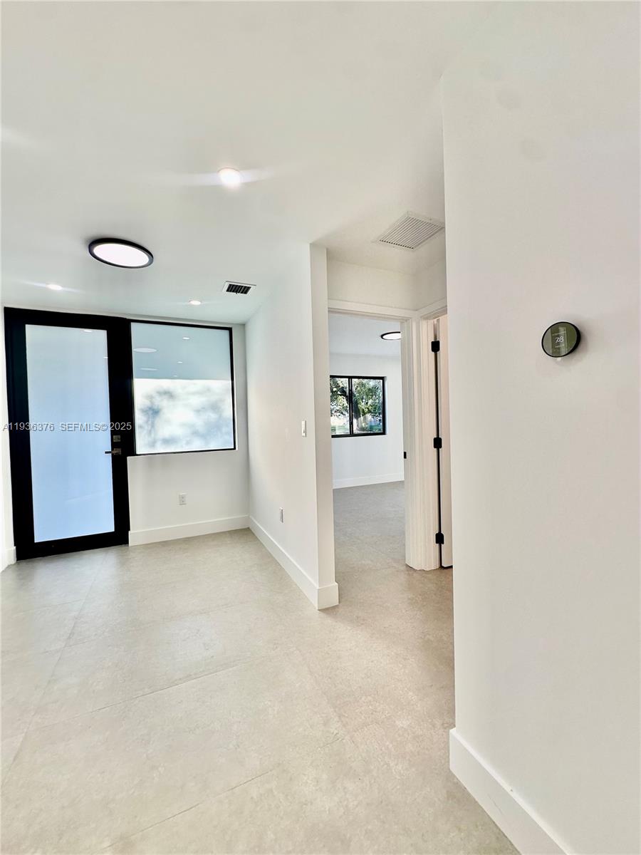 6421 SW 59th Ave South Miami, FL 33143