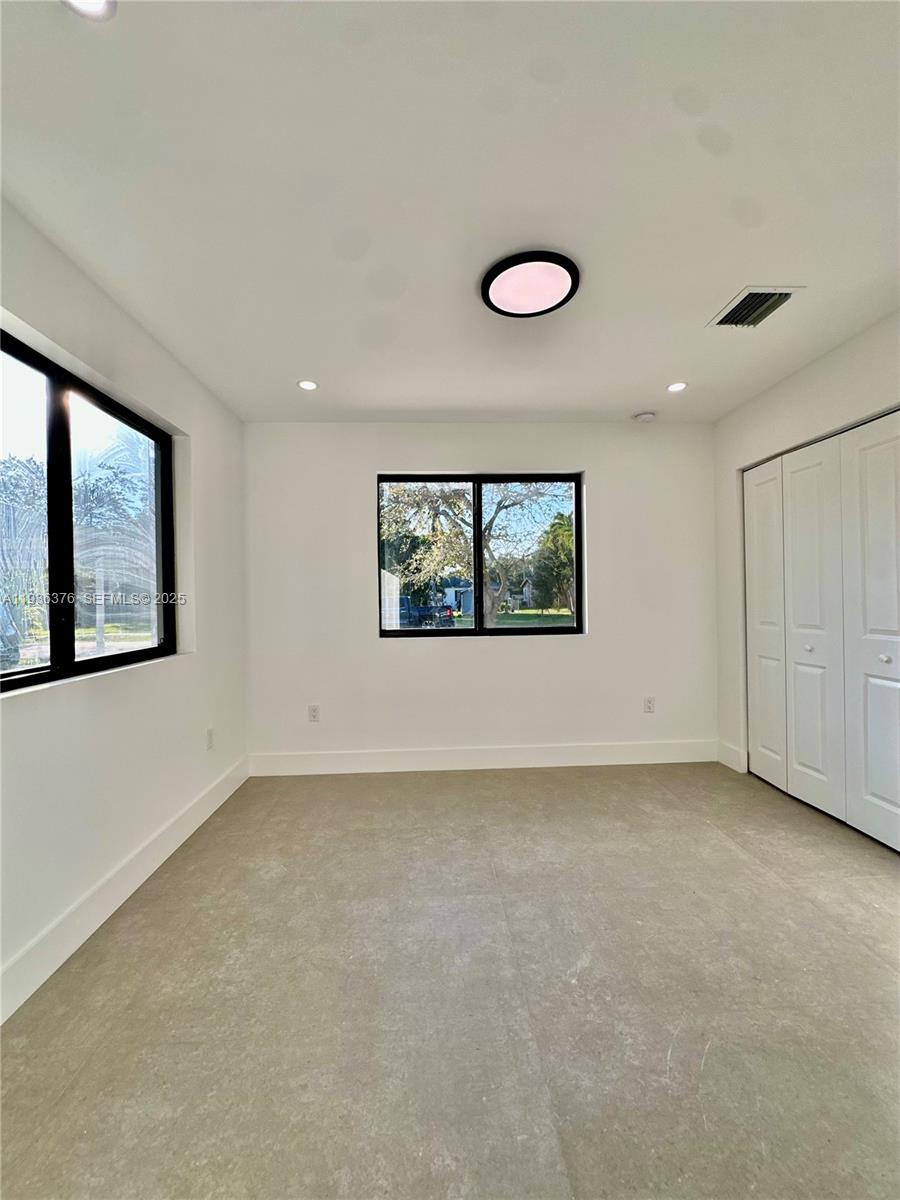 6421 SW 59th Ave South Miami, FL 33143