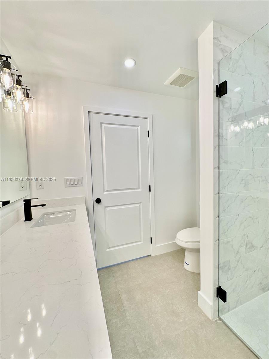 6421 SW 59th Ave South Miami, FL 33143