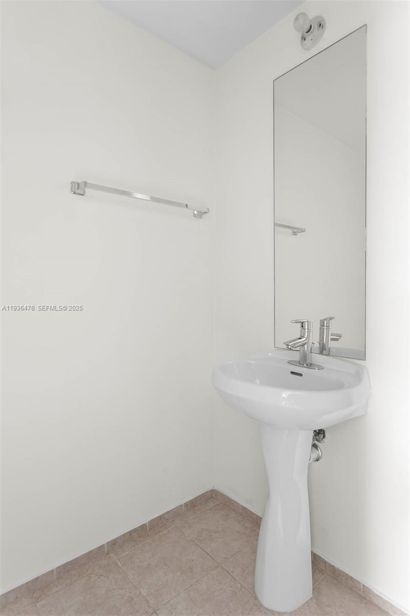 image Infinity at Brickell12