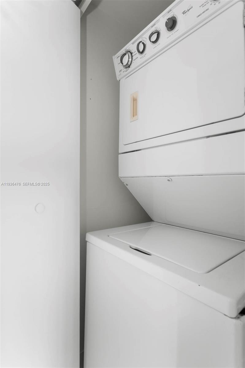 image Infinity at Brickell16