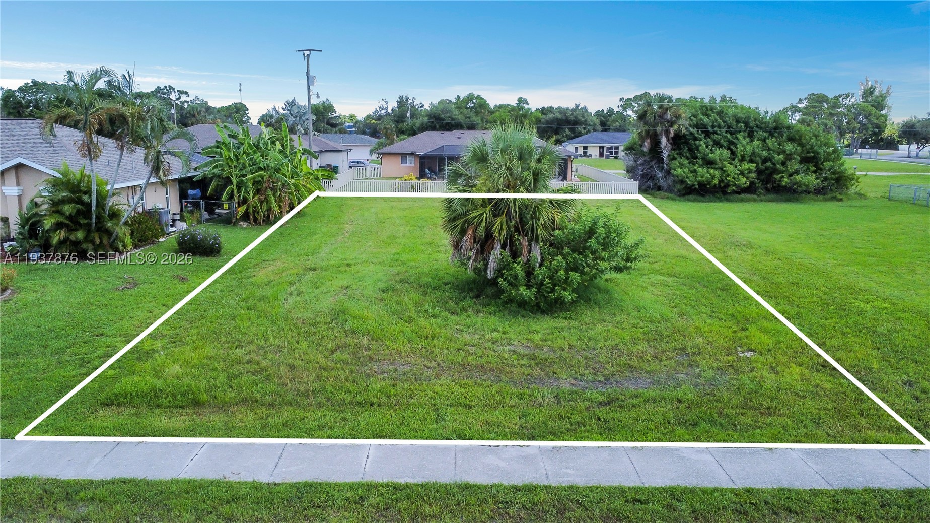 1821 Savona Pkwy W Cape Coral, FL 33914