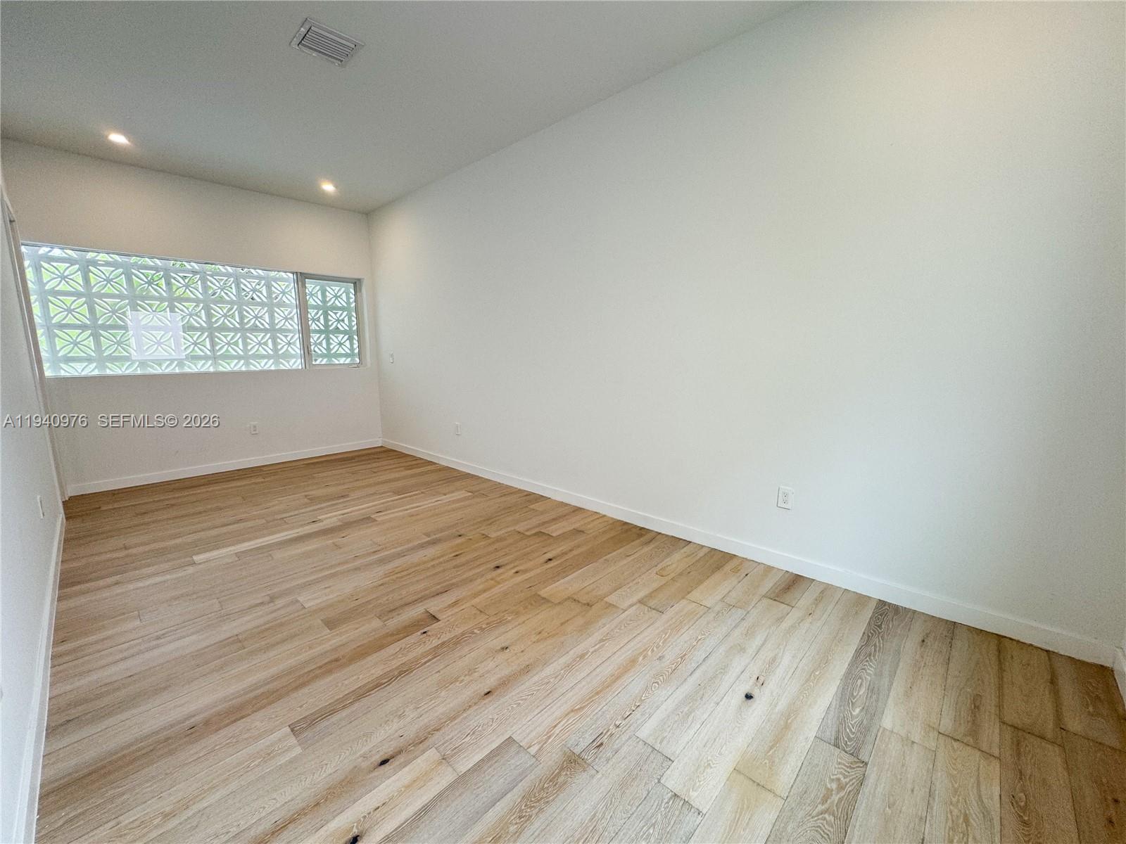 1065 NE Little Riv Dr Miami, FL 33138