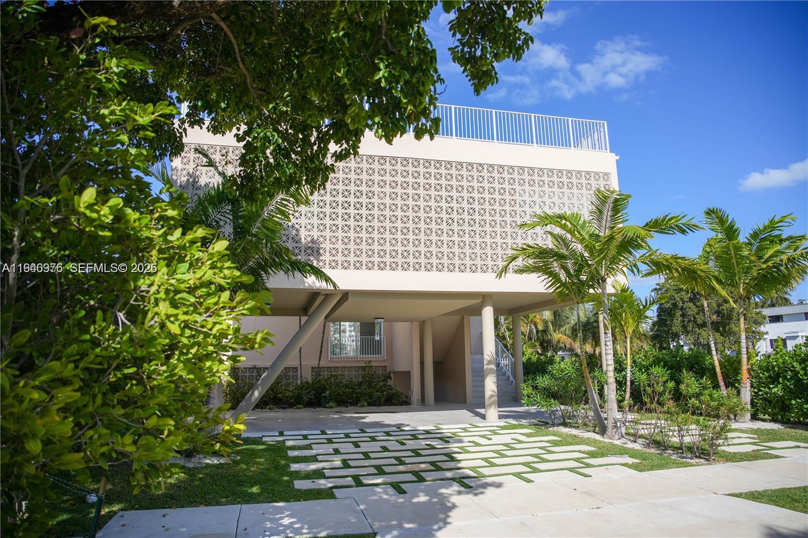 1065 NE Little Riv Dr Miami, FL 33138