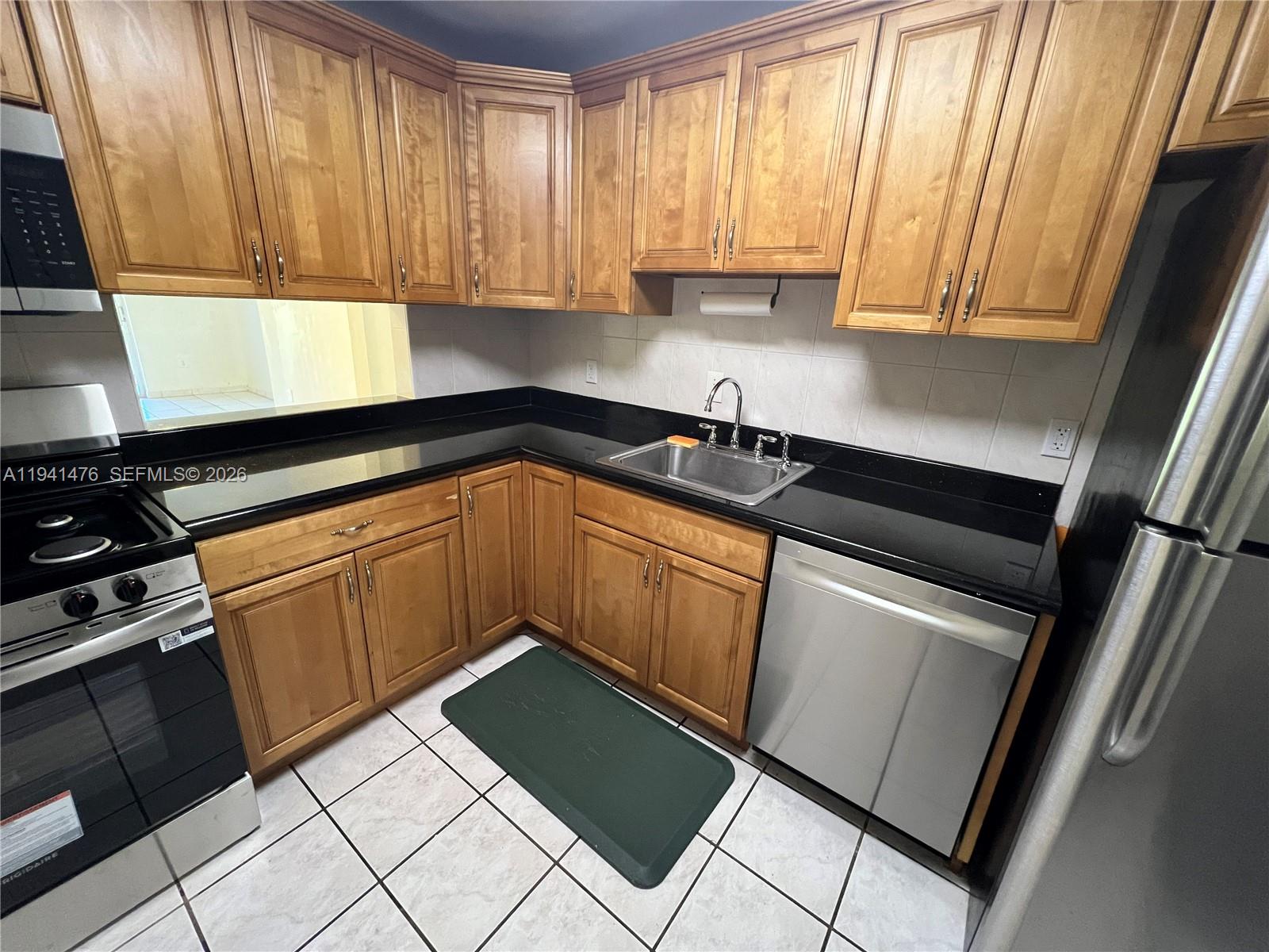 6900 N Kendall Dr #A309 Pinecrest, FL 33156