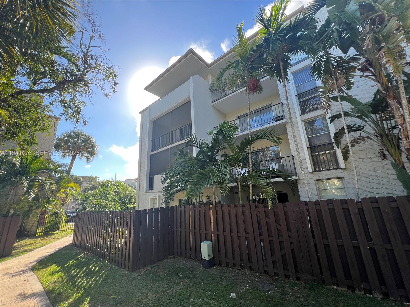 6900 N Kendall Dr #A309 Pinecrest, FL 33156