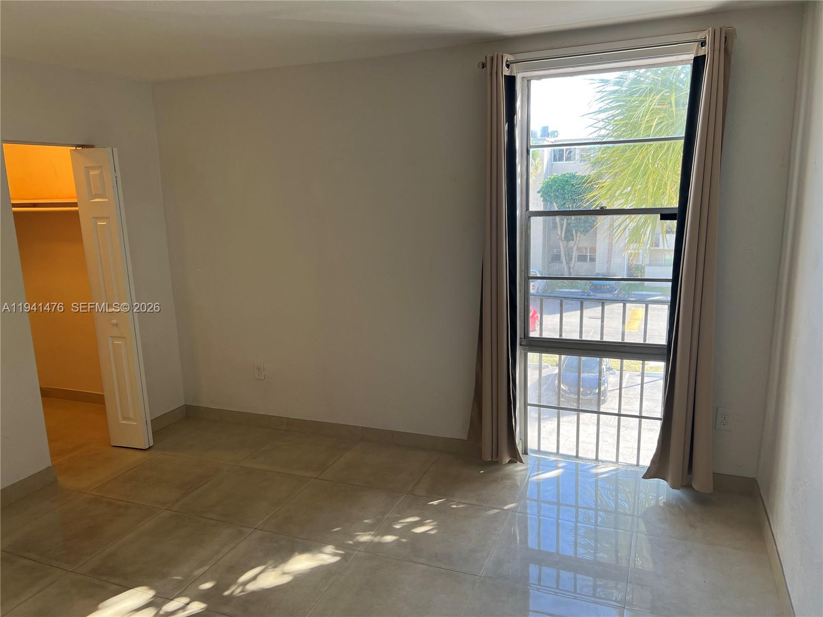 6900 N Kendall Dr #A309 Pinecrest, FL 33156