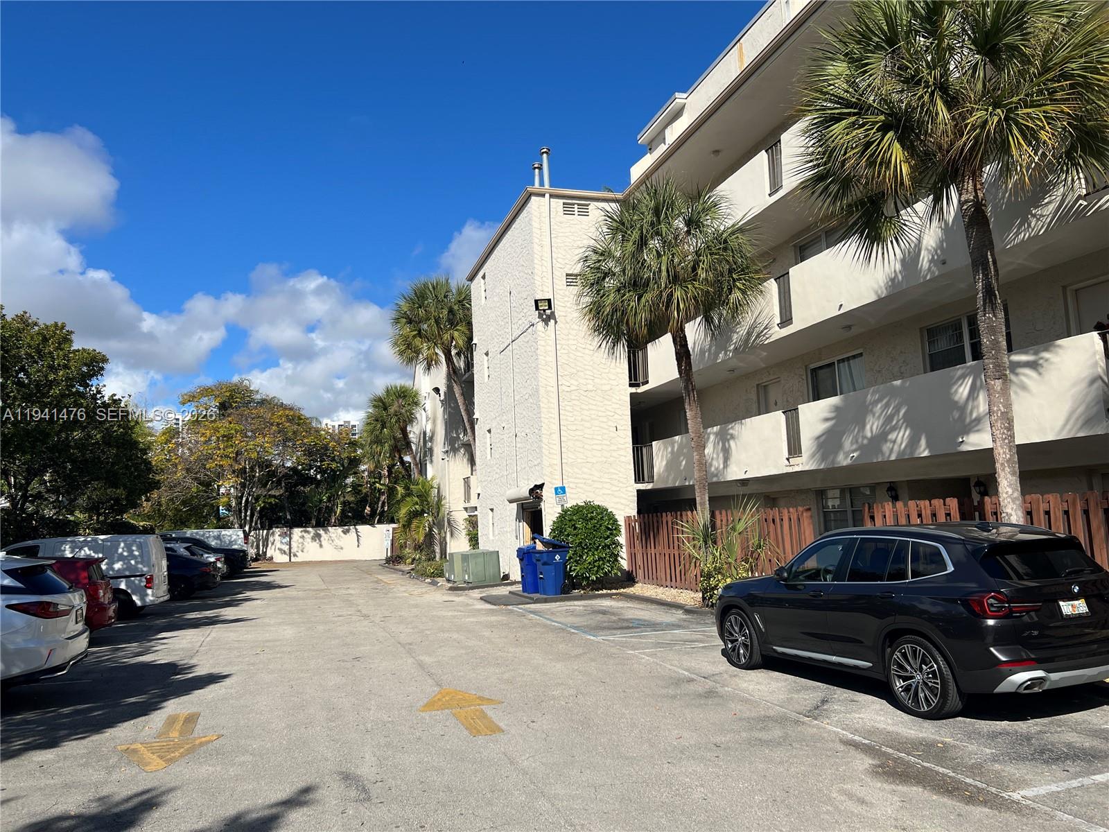 6900 N Kendall Dr #A309 Pinecrest, FL 33156