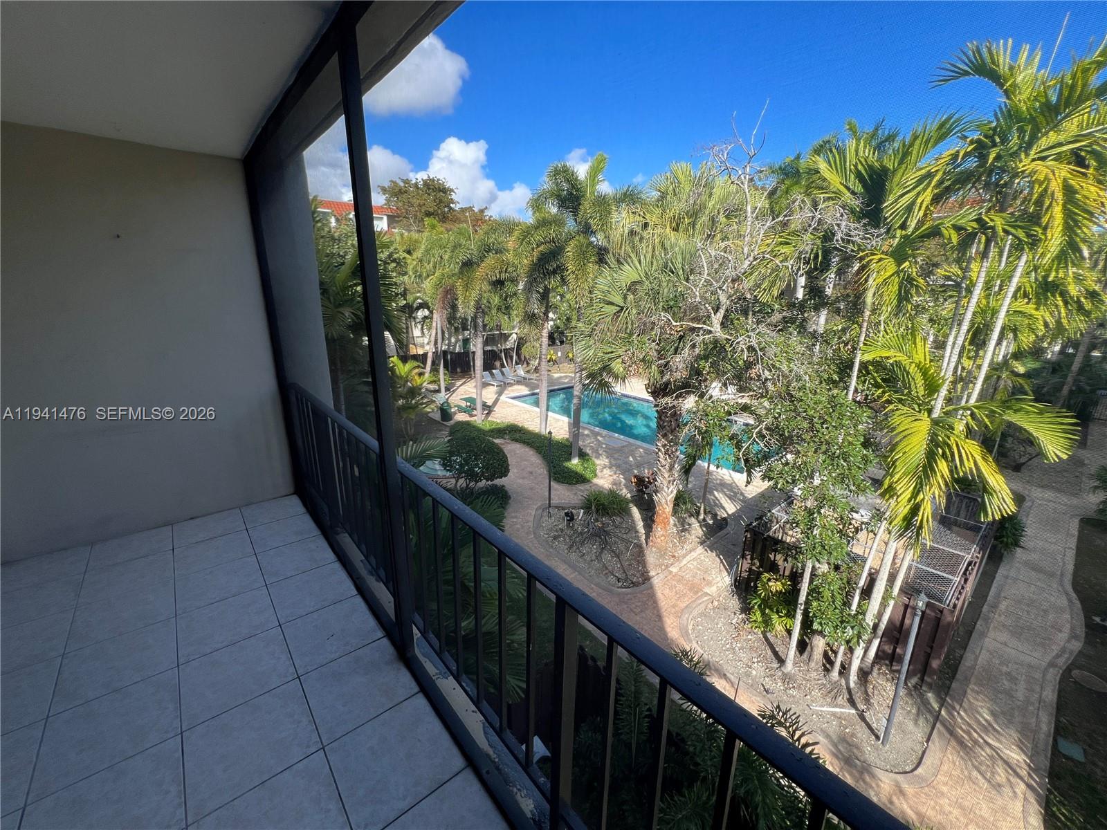 6900 N Kendall Dr #A309 Pinecrest, FL 33156