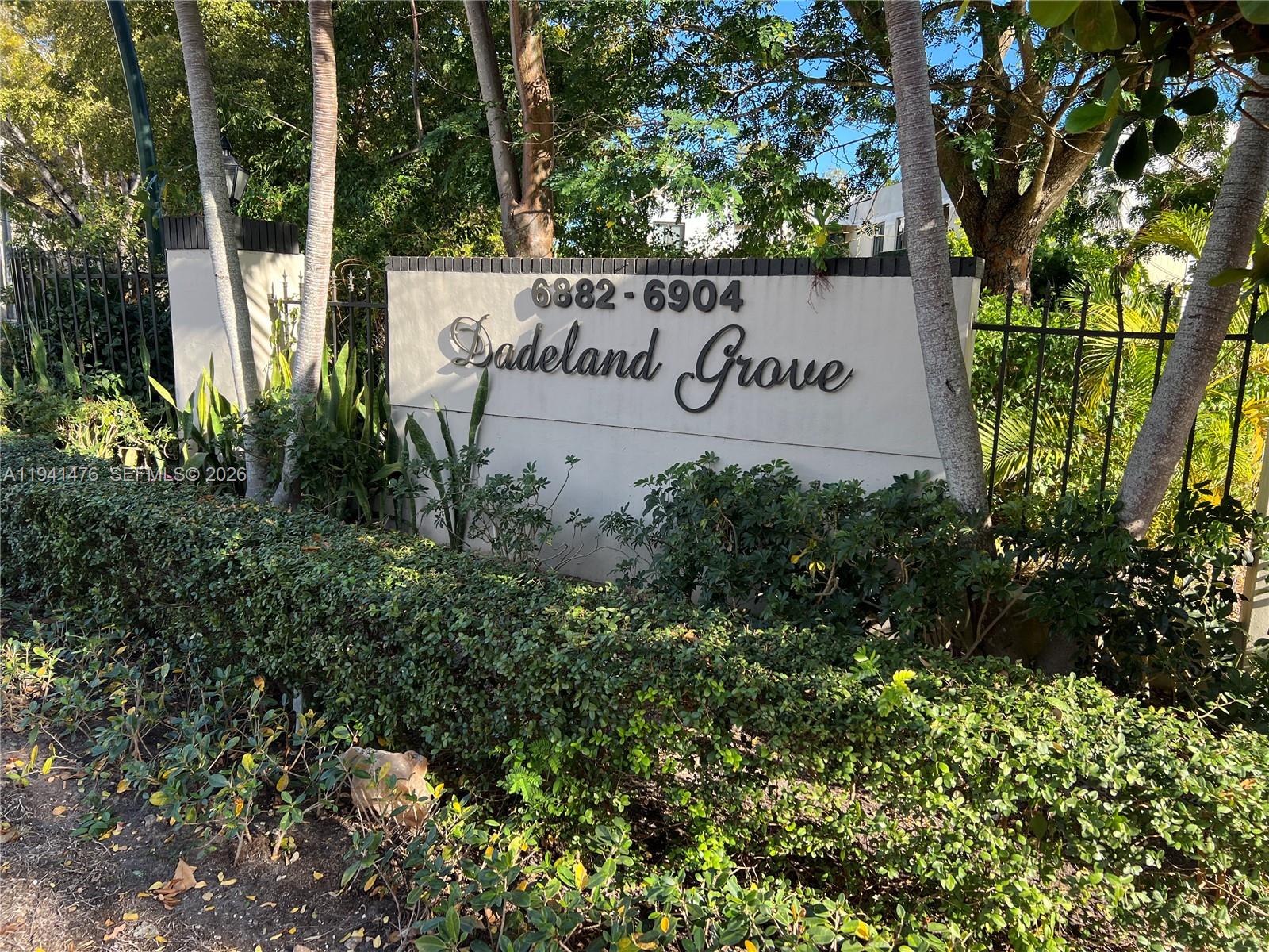 6900 N Kendall Dr #A309 Pinecrest, FL 33156