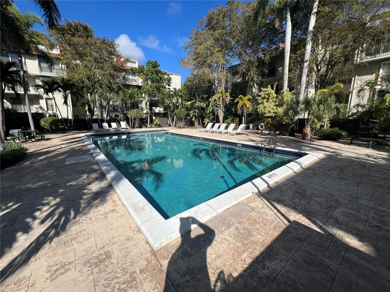 6900 N Kendall Dr #A309 Pinecrest, FL 33156