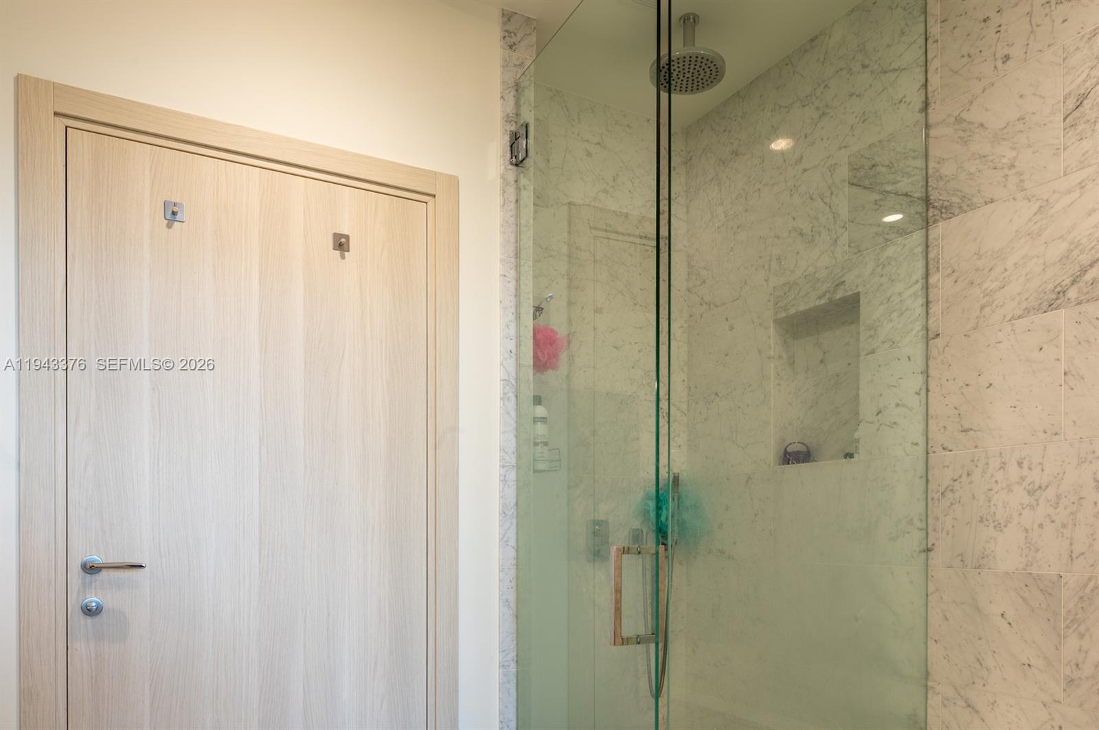 image Brickell Flatiron27