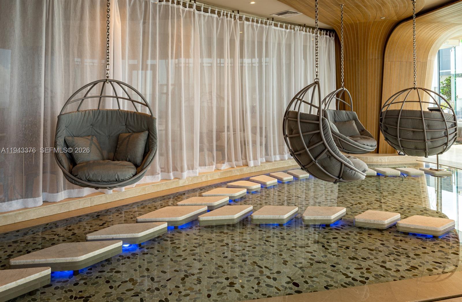 image Brickell Flatiron45