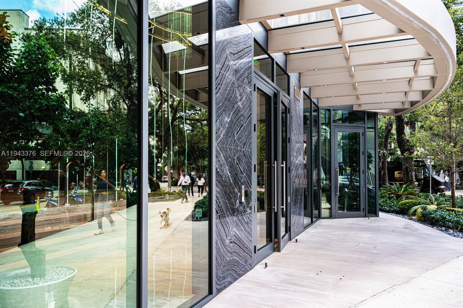 image Brickell Flatiron4