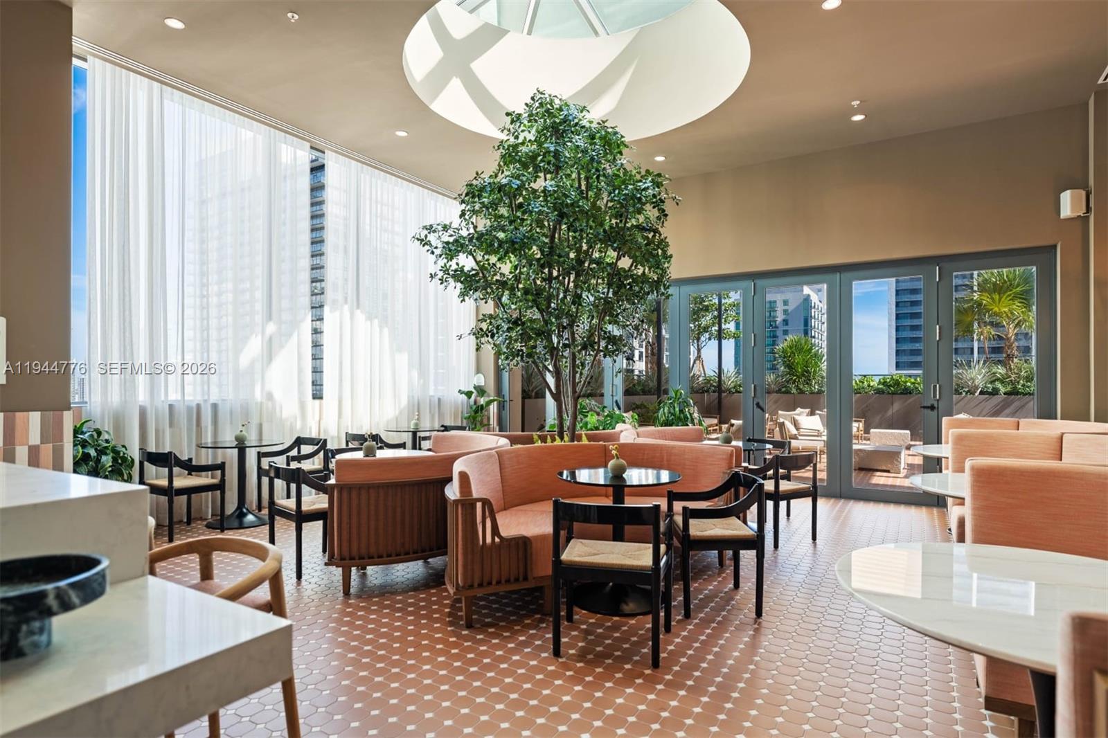 image The Crosby Miami Worldcenter19