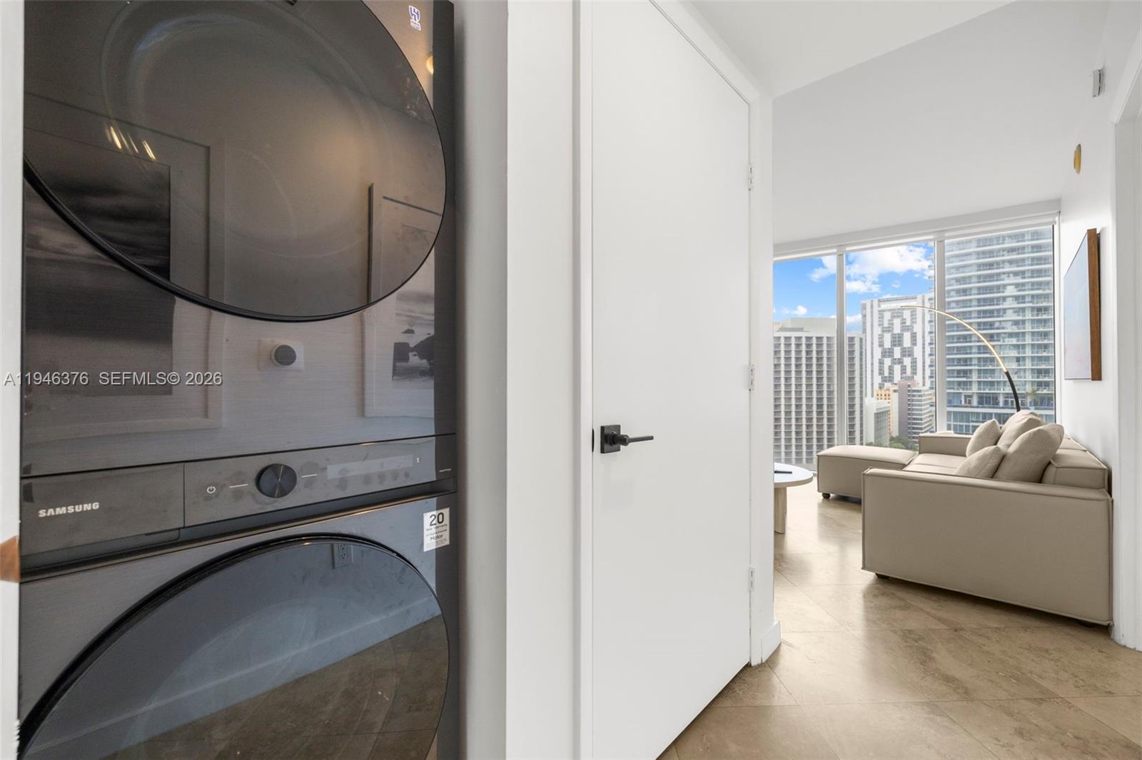 image Icon Brickell III (W Miami)25