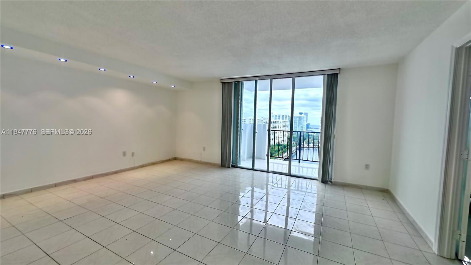 2750 NE 183rd St #2110 Aventura, FL 33160