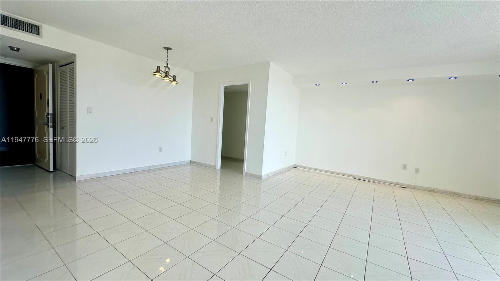 2750 NE 183rd St #2110 Aventura, FL 33160