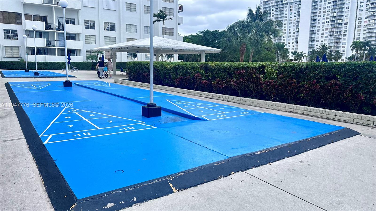 2750 NE 183rd St #2110 Aventura, FL 33160