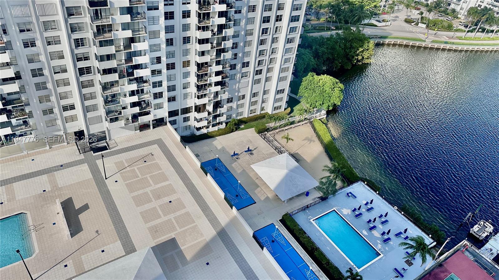 2750 NE 183rd St #2110 Aventura, FL 33160