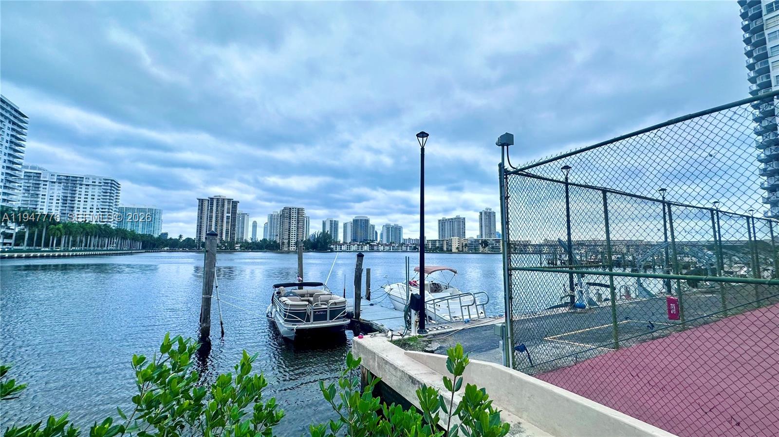 2750 NE 183rd St #2110 Aventura, FL 33160