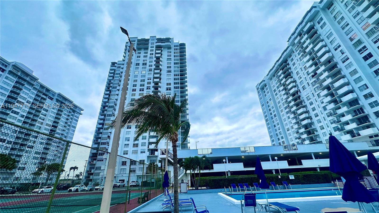 2750 NE 183rd St #2110 Aventura, FL 33160