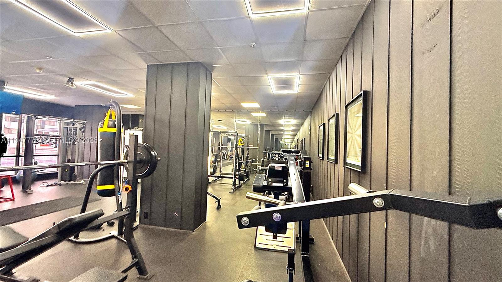 2750 NE 183rd St #2110 Aventura, FL 33160