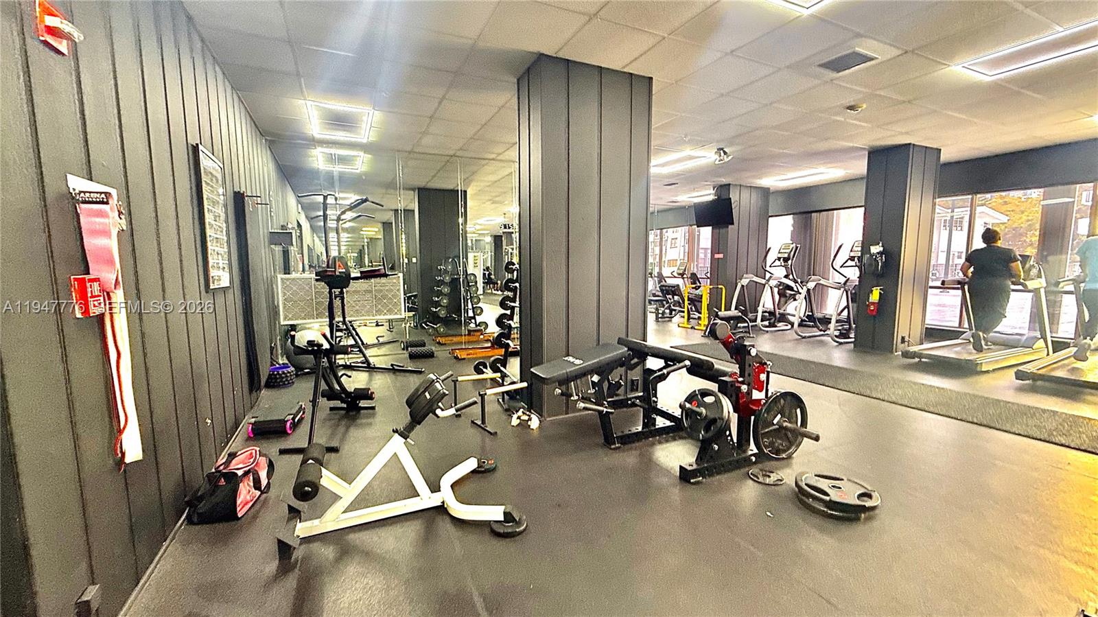 2750 NE 183rd St #2110 Aventura, FL 33160