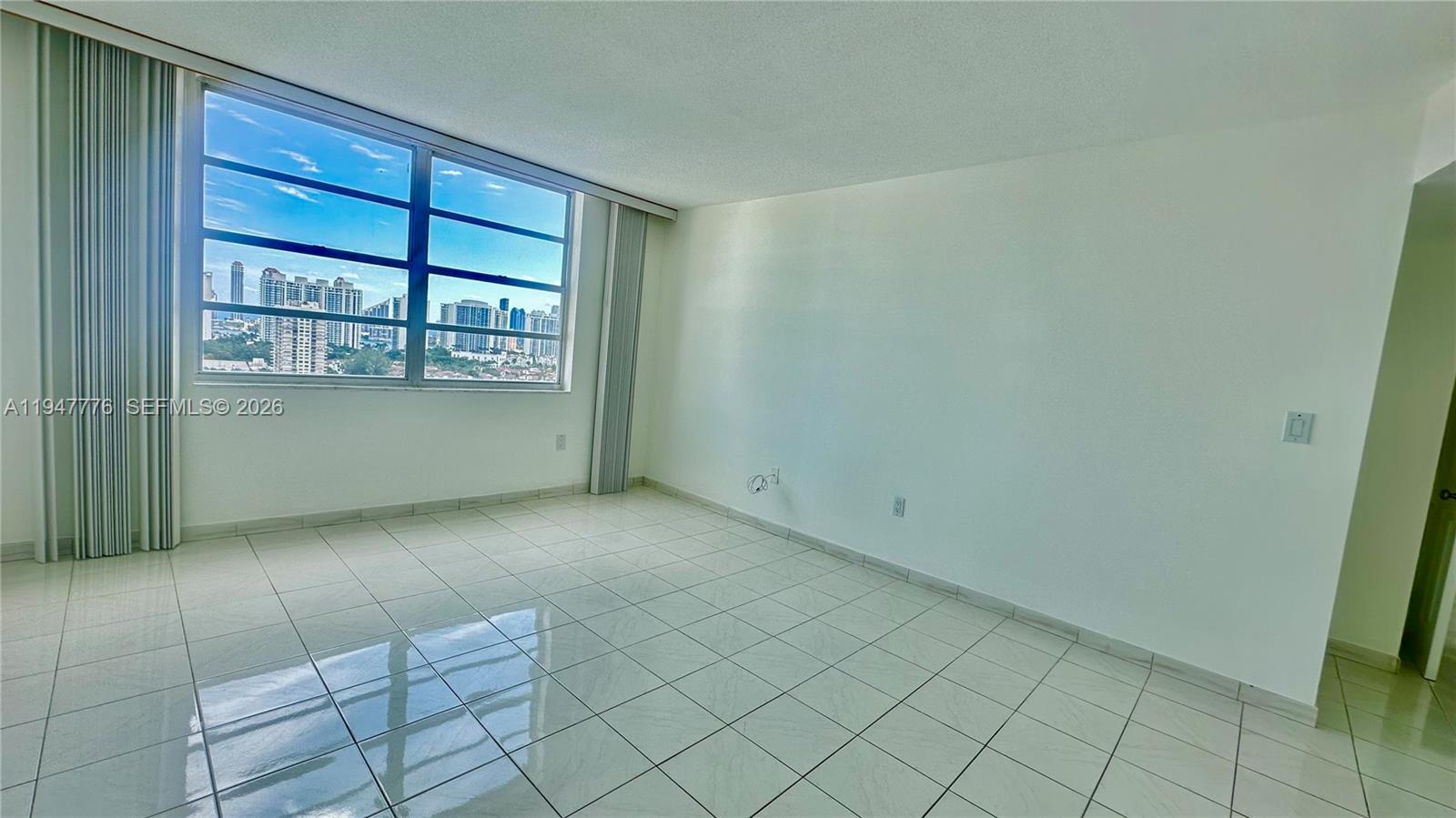 2750 NE 183rd St #2110 Aventura, FL 33160