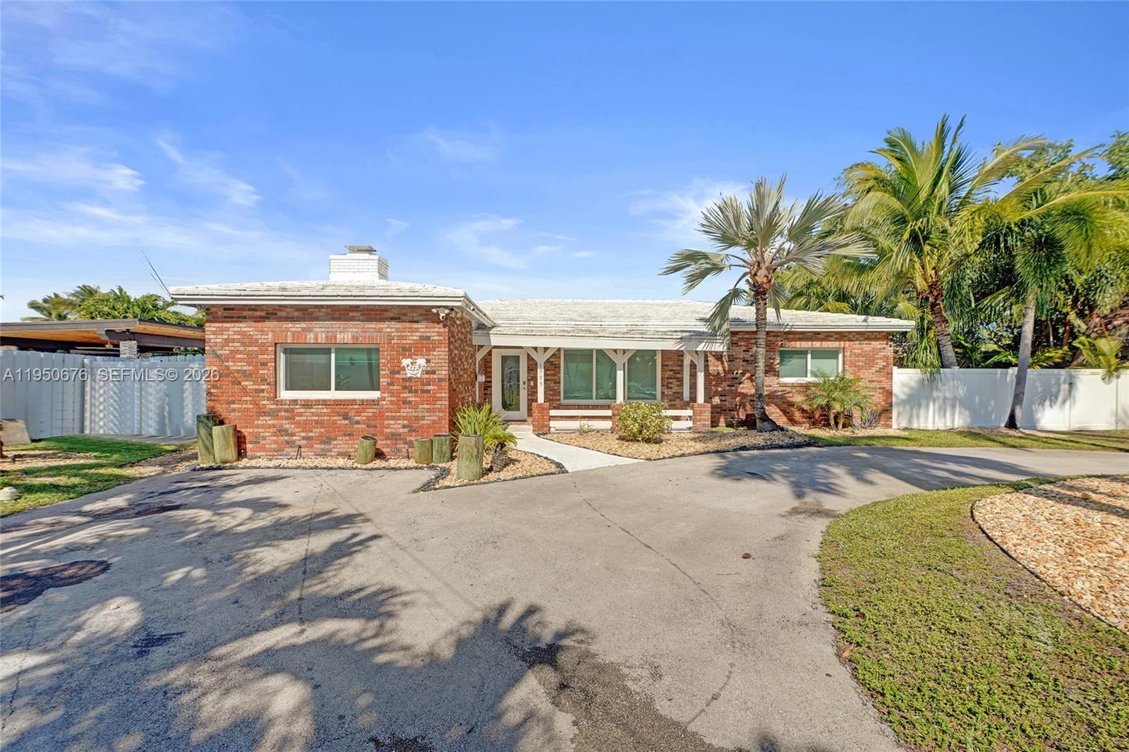 1995 N Hibiscus Dr North Miami, FL 33181