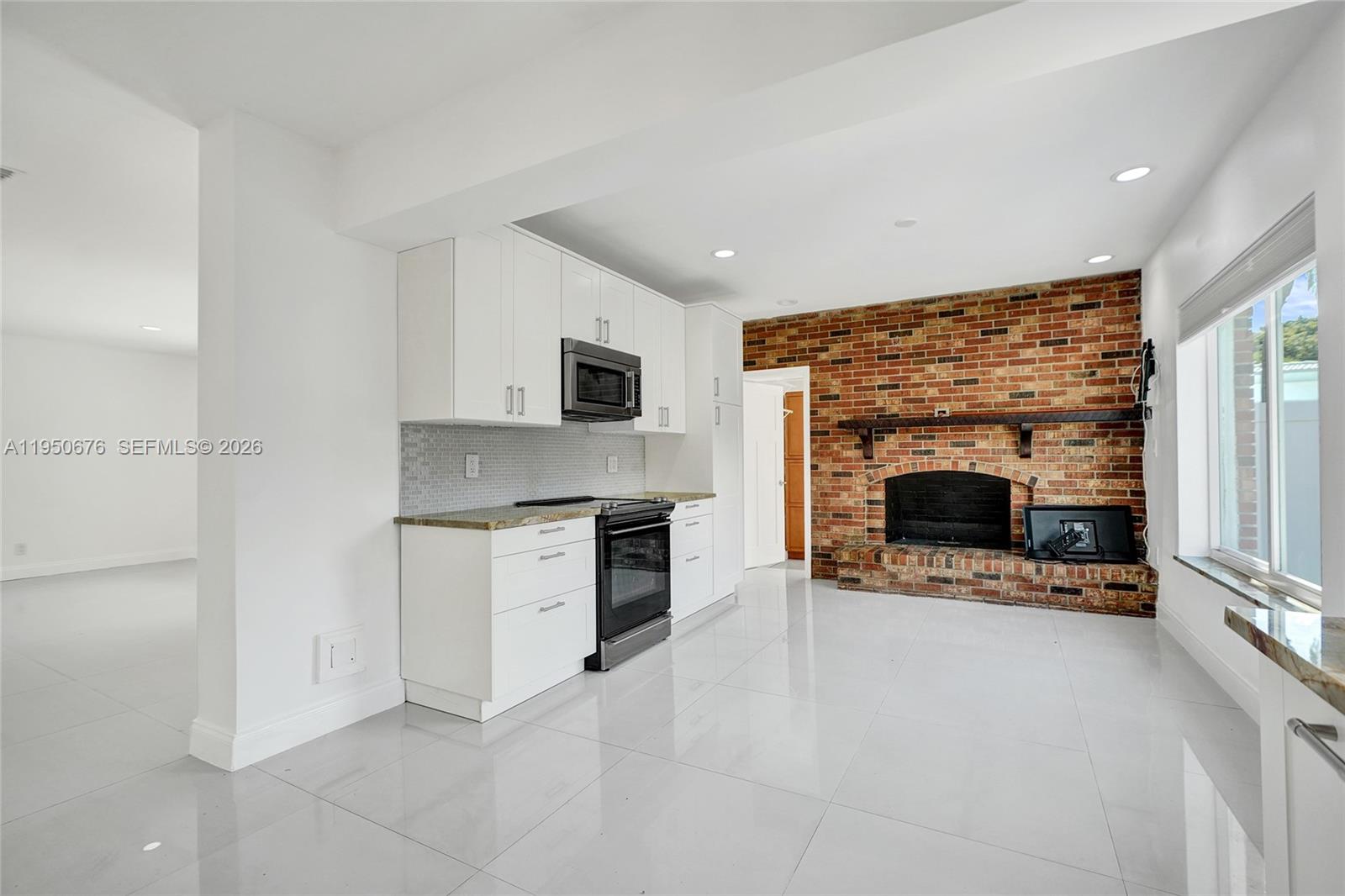 1995 N Hibiscus Dr North Miami, FL 33181