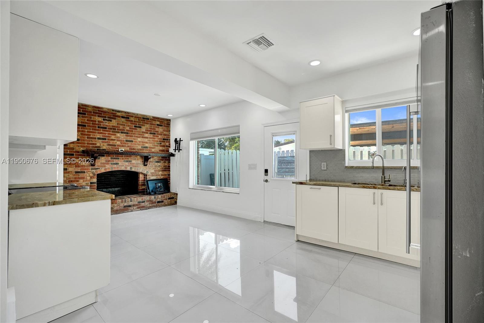 1995 N Hibiscus Dr North Miami, FL 33181