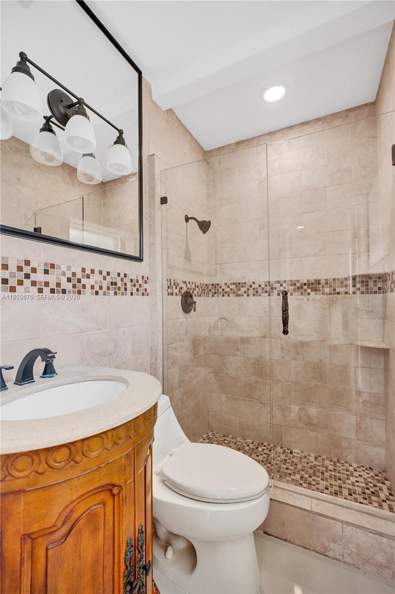 1995 N Hibiscus Dr North Miami, FL 33181