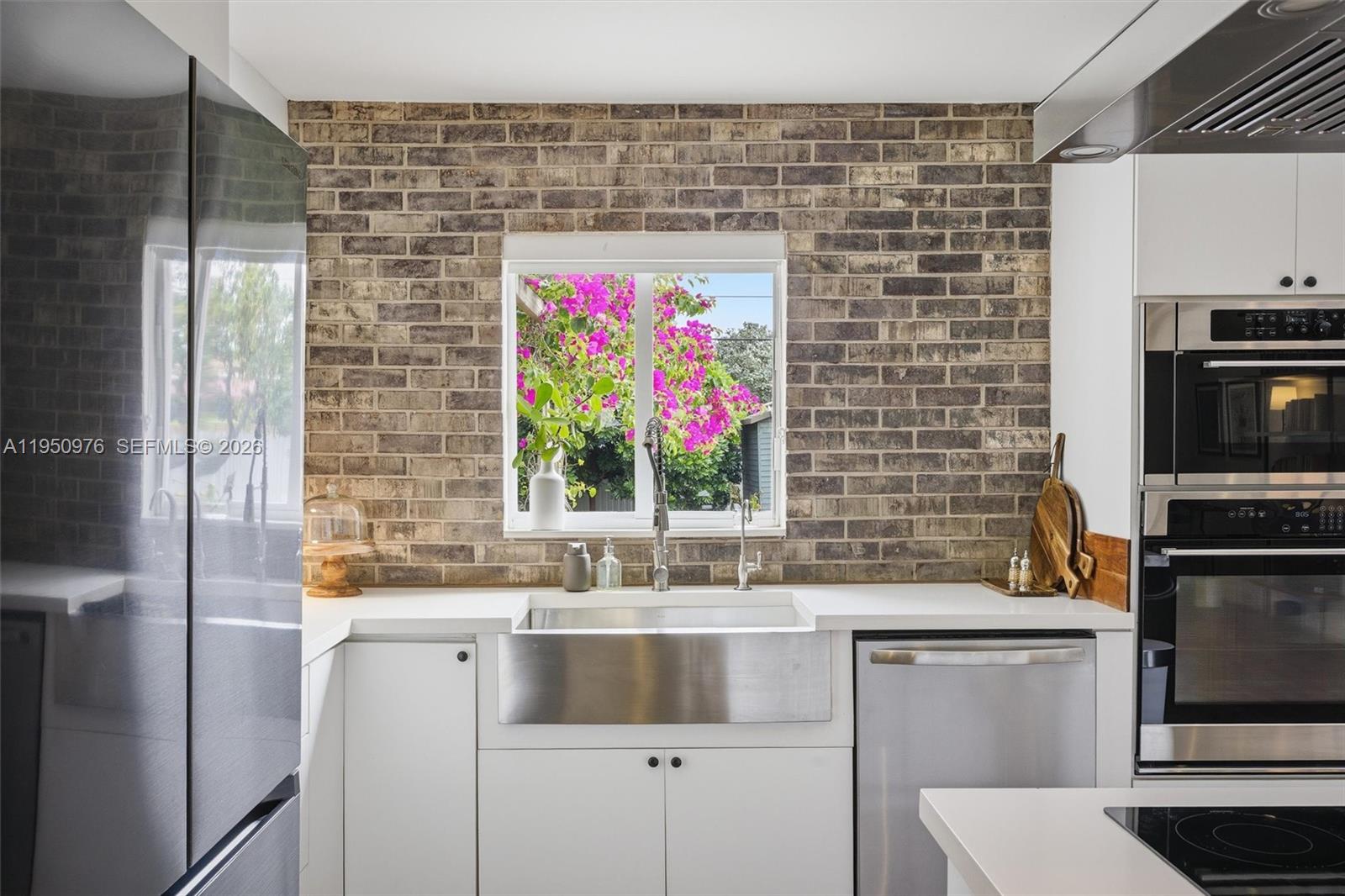 565 South Dr Miami Springs, FL 33166