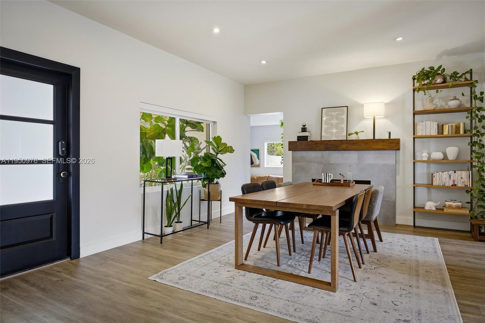 565 South Dr Miami Springs, FL 33166